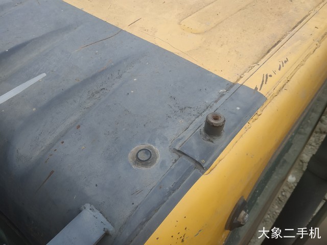 沃尔沃 EC240B 挖掘机