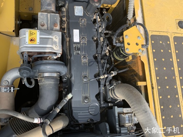 小松 PC240LC-8M0 挖掘机