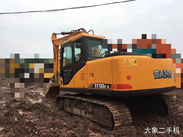 三一重工 SY135C-9 挖掘机