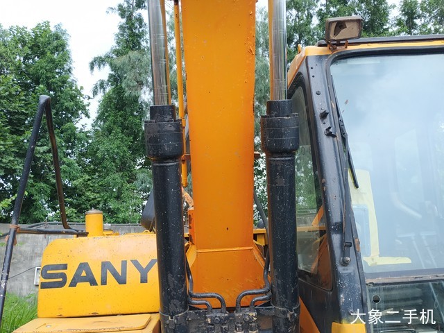 三一重工 SY135C 挖掘机