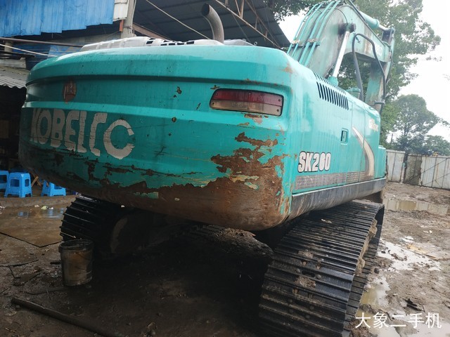 神钢 SK250LC-8 挖掘机