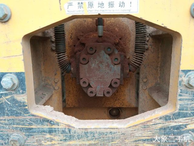 龙工 LG520B机械驱动 压路机