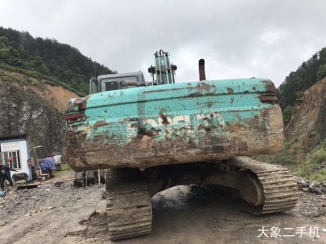 神钢 SK250LC-8 挖掘机