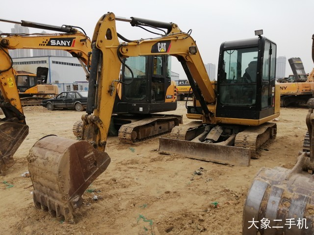 卡特彼勒 305.5E液压 挖掘机