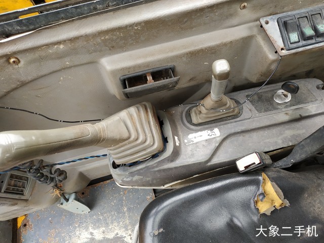 徐工 XE60D 挖掘机