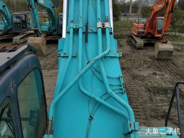 神钢 SK480LC-8 挖掘机