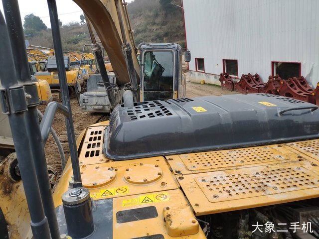 徐工 XE200D 挖掘机