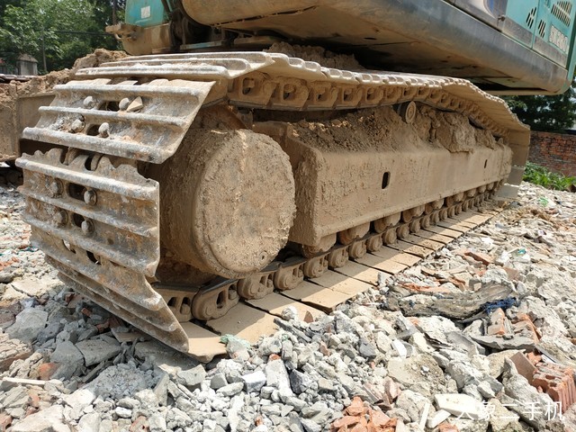 神钢 SK260LC-8 挖掘机