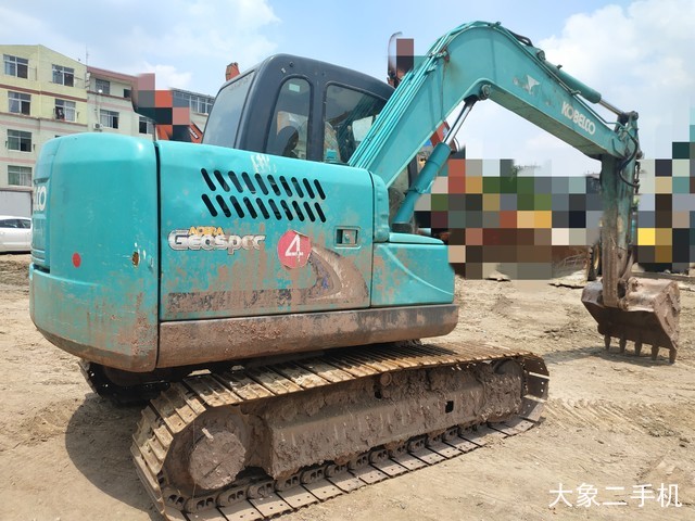 神钢 SK75-8 挖掘机