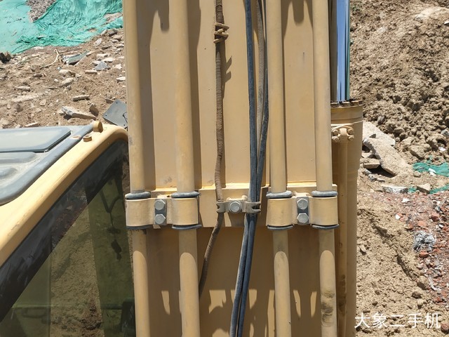 小松 PC200-8 挖掘机