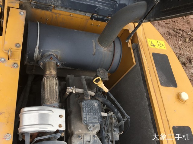 徐工 XE215D 挖掘机