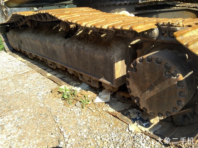 小松 PC240LC-8 挖掘机