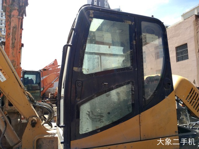 雷沃重工 FR65V8 挖掘机