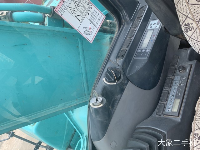 神钢 SK260LC-8 挖掘机