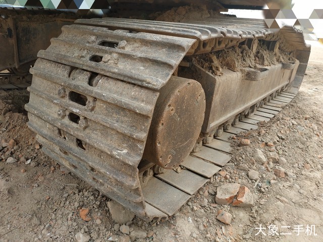 三一重工 SY215C 挖掘机