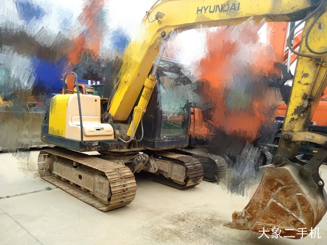 现代 R80-7 挖掘机