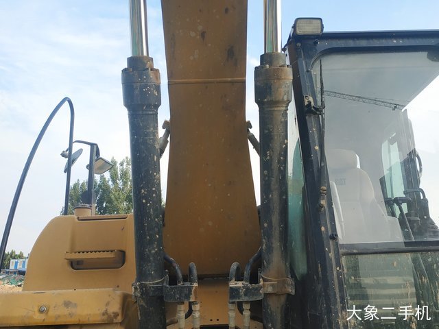 卡特彼勒 323D 挖掘机