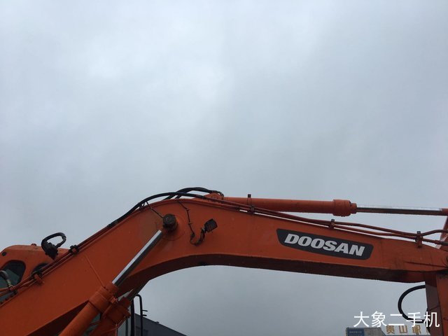 斗山 DH150W-7 挖掘机