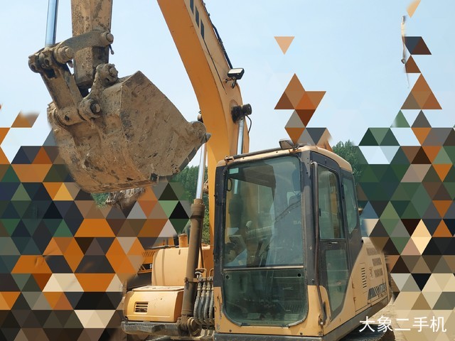 三一重工 SY135C 挖掘机