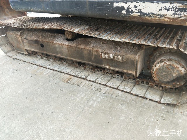 现代 R150LC-7 挖掘机