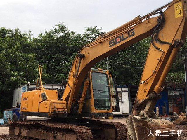 山东临工 LG6150E 挖掘机