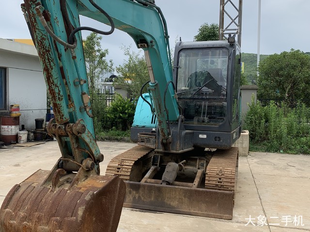 神钢 SK60-C 挖掘机