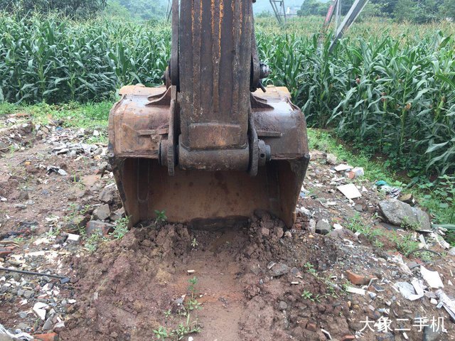 现代 R375LC-7 挖掘机