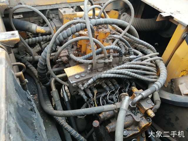 三一重工 SY215C-8 挖掘机