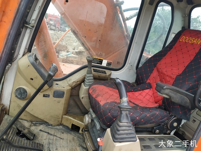斗山 DH225LC-7 挖掘机