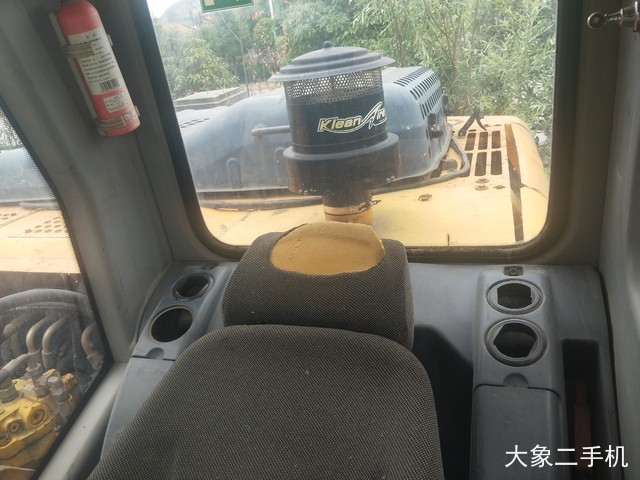 雷沃重工 FR240-7 挖掘机