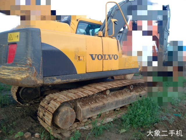 沃尔沃 EC210BLC 挖掘机