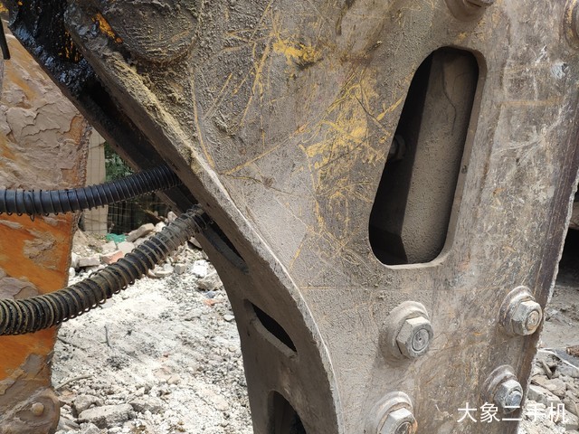 现代 R210W-5 挖掘机