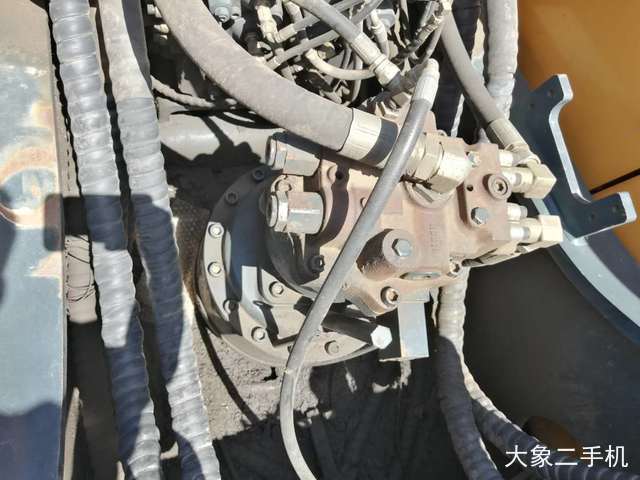 现代 R385LC-9T 挖掘机