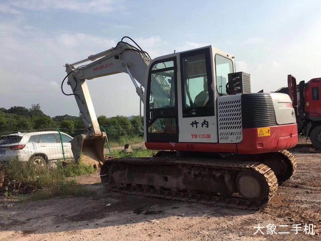竹内 TB135 挖掘机
