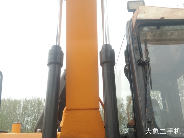 三一重工 SY215C 挖掘机