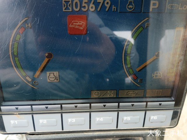 小松 PC240LC-8 挖掘机