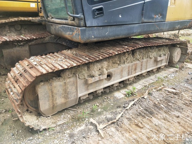 现代 R150LC-7 挖掘机