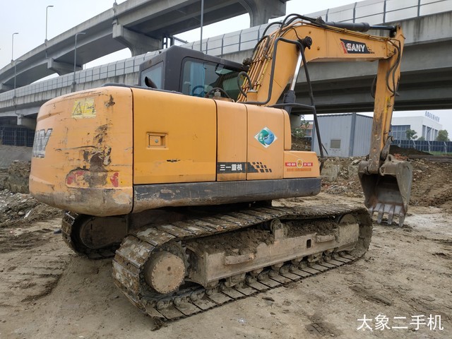 三一重工 SY135C 挖掘机