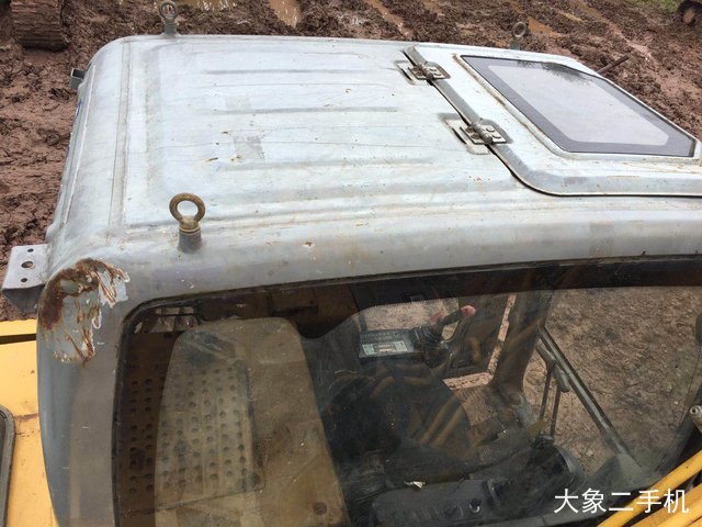 徐工 XE150D 挖掘机