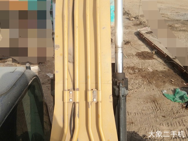 卡特彼勒 323DL 挖掘机
