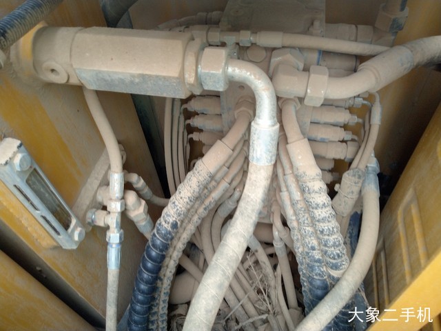 徐工 XE75D 挖掘机