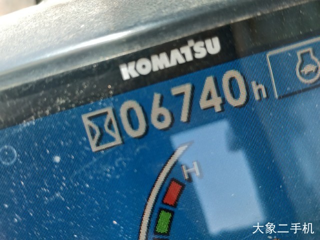 小松 PC200-8 挖掘机