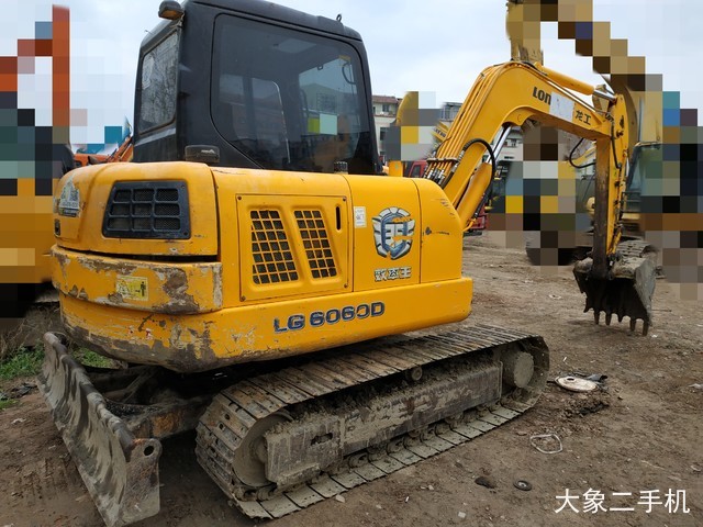 龙工 LG6060D 挖掘机