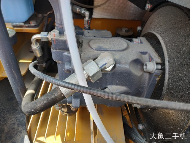 徐工 XE60D 挖掘机