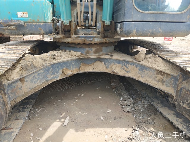 神钢 SK260LC-8 挖掘机