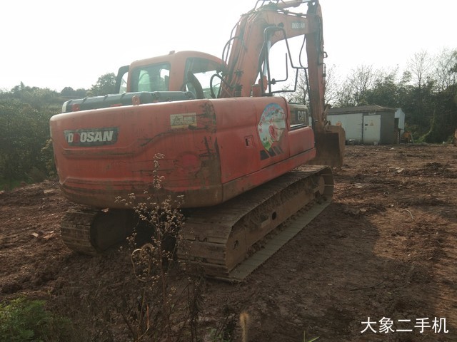 斗山 DX150LC 挖掘机