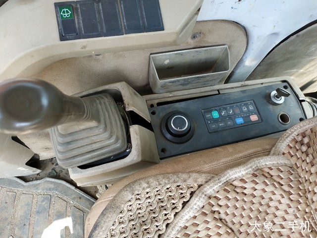斗山 DH220LC-7 挖掘机