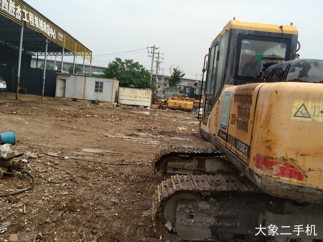 三一重工 SY235C-9 挖掘机