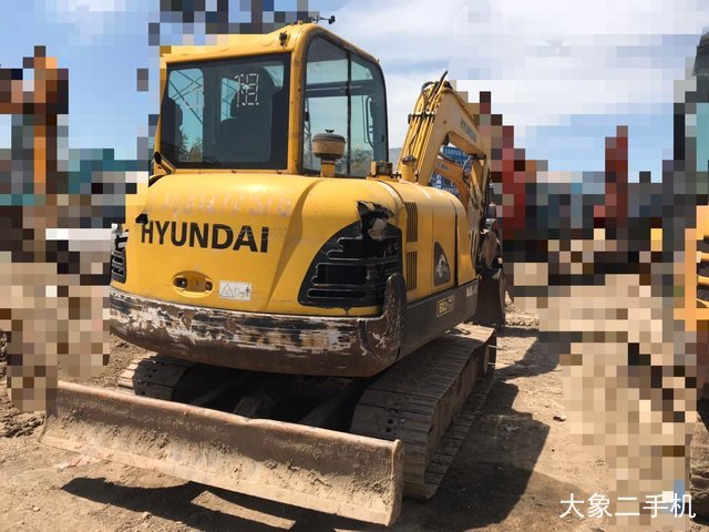 现代 R60-7 挖掘机