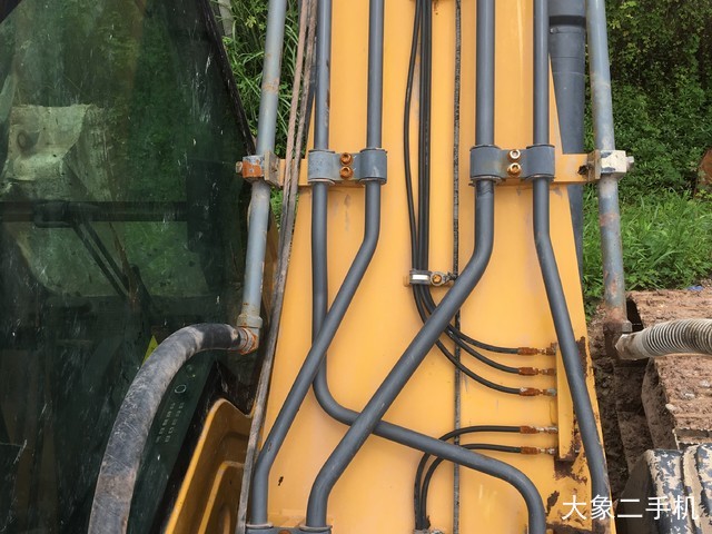 徐工 XE200D 挖掘机